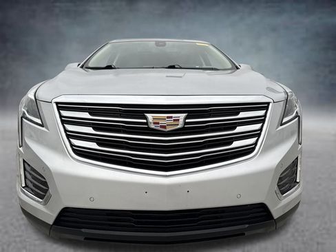 Used 2019 Cadillac XT5 Premium Luxury image 4