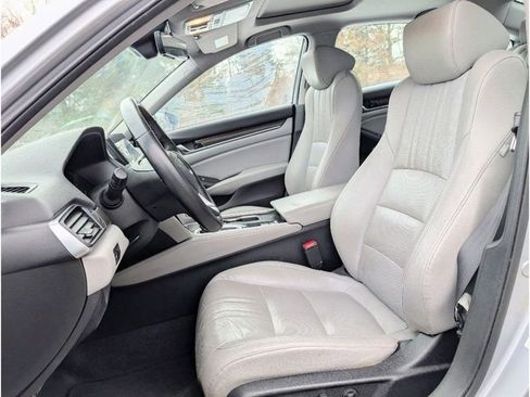 Used 2018 Honda Accord EX-L image 13