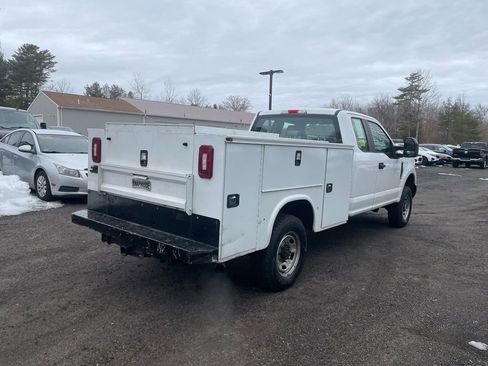 Used 2017 Ford F250 XL image 5