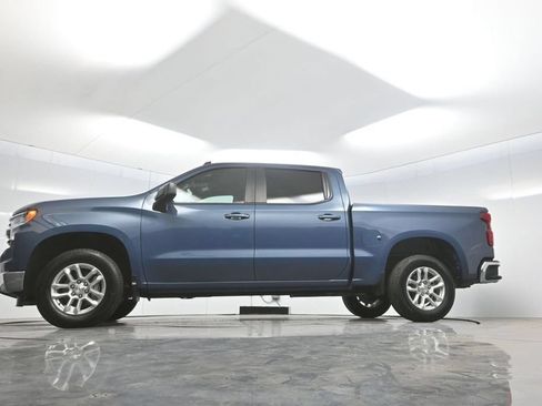 Used 2024 Chevrolet Silverado 1500 LT AWD/4WD image 7