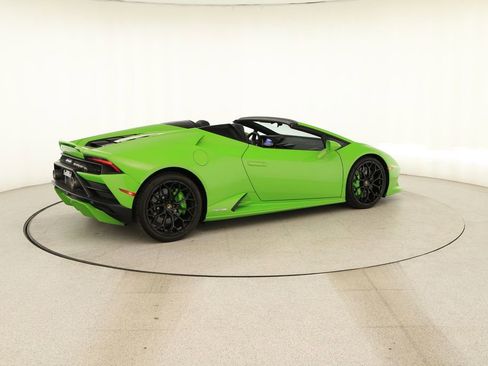Used 2022 Lamborghini Huracan EVO RWD image 7