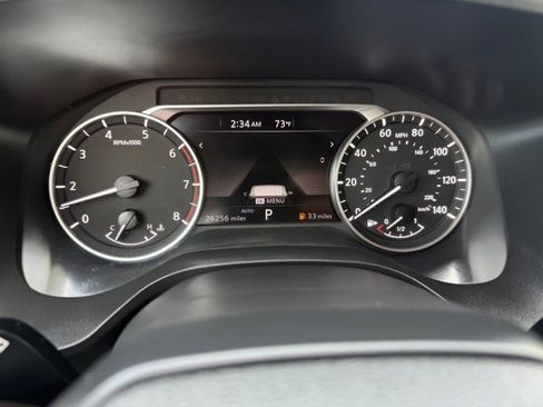 Used 2025 Nissan Rogue SV AWD/4WD image 16