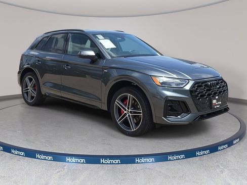 Used 2024 Audi Q5 e Premium Plus w/ Premium Plus Package AWD/4WD image 4