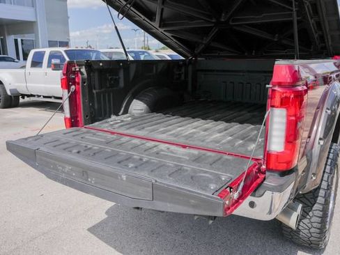 Used 2017 Ford F250 King Ranch w/ King Ranch Ultimate Package AWD/4WD image 11