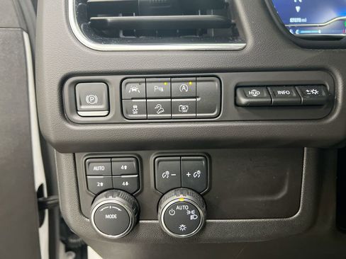 Used 2024 Chevrolet Tahoe High Country image 19