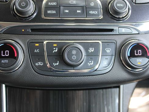 Certified 2018 Chevrolet Impala Premier w/ Premier Confidence Package FWD image 23