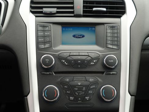 Used 2016 Ford Fusion S FWD image 23