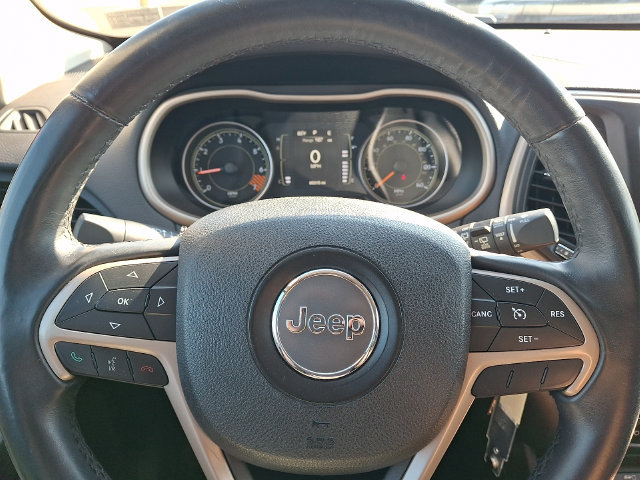 Used 2015 Jeep Cherokee Latitude AWD/4WD image 15