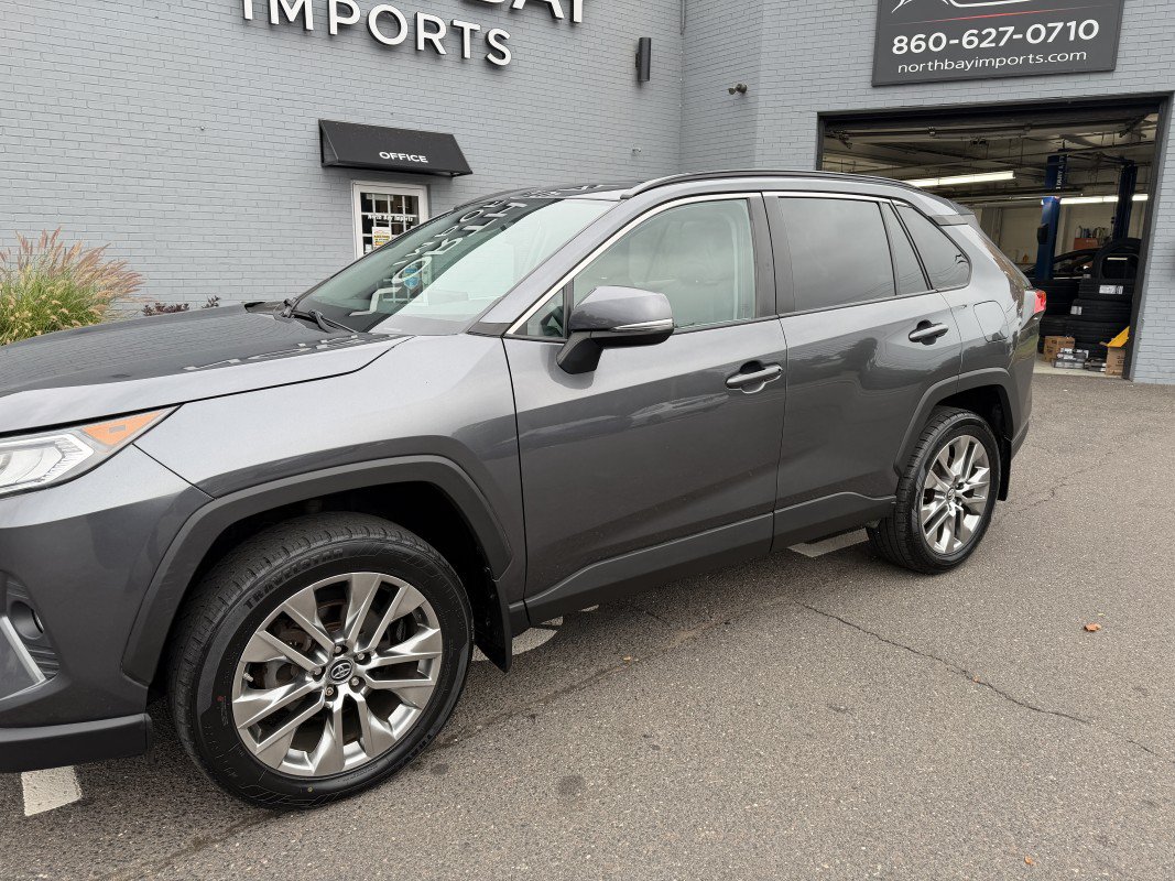 Used 2019 Toyota RAV4 XLE Premium w/ Cold Weather Package AWD/4WD image 13