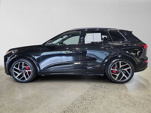 Used 2025 Audi SQ6 e-tron Prestige AWD/4WD image 6