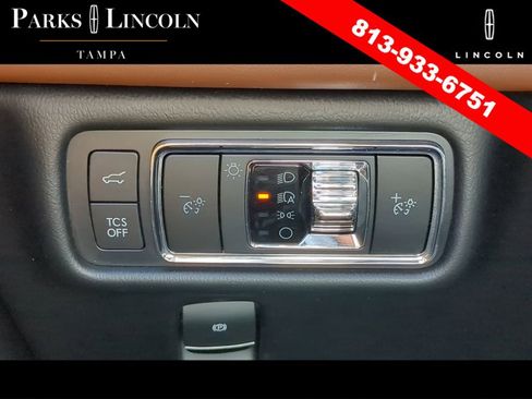 Certified 2022 Lincoln Nautilus Reserve image 26