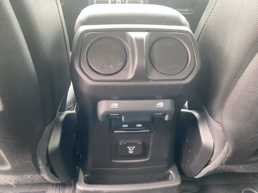 Used 2022 Jeep Wrangler Unlimited Rubicon w/ LED Lighting Group AWD/4WD image 28