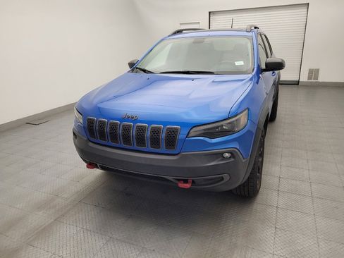 Used 2019 Jeep Cherokee Trailhawk AWD/4WD image 15