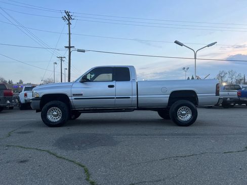 Used 2001 Dodge Ram 2500 Truck 4x4 Quad Cab image 5