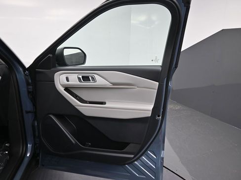 New 2026 Ford Explorer Active AWD/4WD image 34