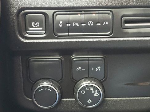 Used 2021 Chevrolet Tahoe LT image 17