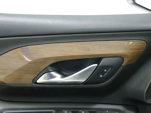 Used 2019 GMC Terrain SLE w/ Black Edition image 29