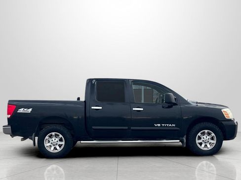 Used 2006 Nissan Titan SE image 3