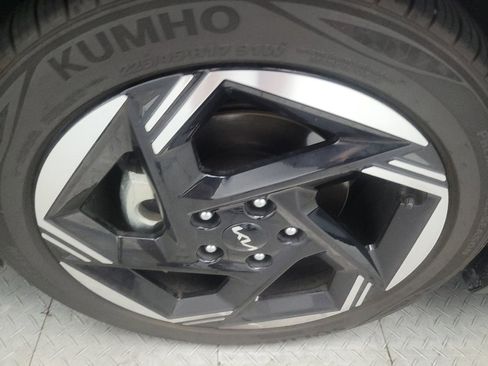 Used 2025 Kia K4 EX FWD image 31