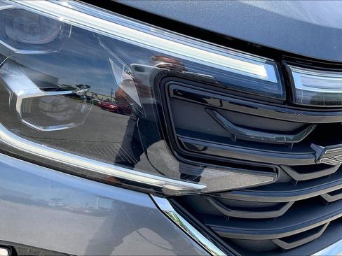 Used 2024 Volkswagen Atlas Cross Sport SEL Premium R-Line image 28