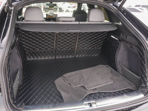 Used 2024 Audi SQ5 Premium Plus w/ S Sport Package image 25