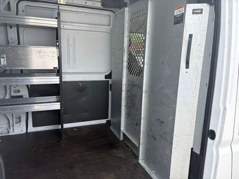Used 2021 RAM ProMaster 2500 w/ Convenience Group FWD image 14