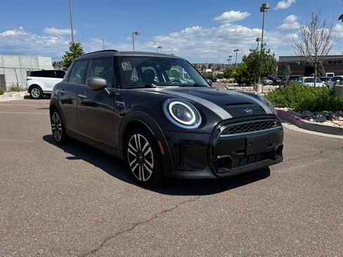 Used 2023 MINI Cooper S FWD image 1