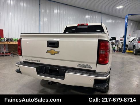 Used 2014 Chevrolet Silverado 1500 High Country w/ High Country Premium Package image 17