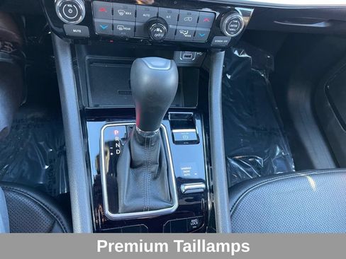 Used 2025 Jeep Compass Limited w/ Elite Group AWD/4WD image 17