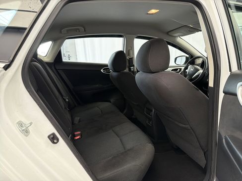 Used 2014 Nissan Sentra SR FWD image 11