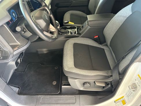 Used 2025 Ford Bronco Big Bend AWD/4WD image 16
