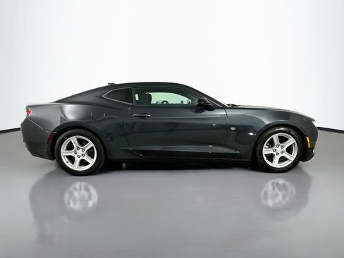 Used 2017 Chevrolet Camaro LT RWD image 9