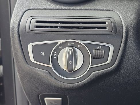 Used 2021 Mercedes-Benz GLC 300 4MATIC image 42
