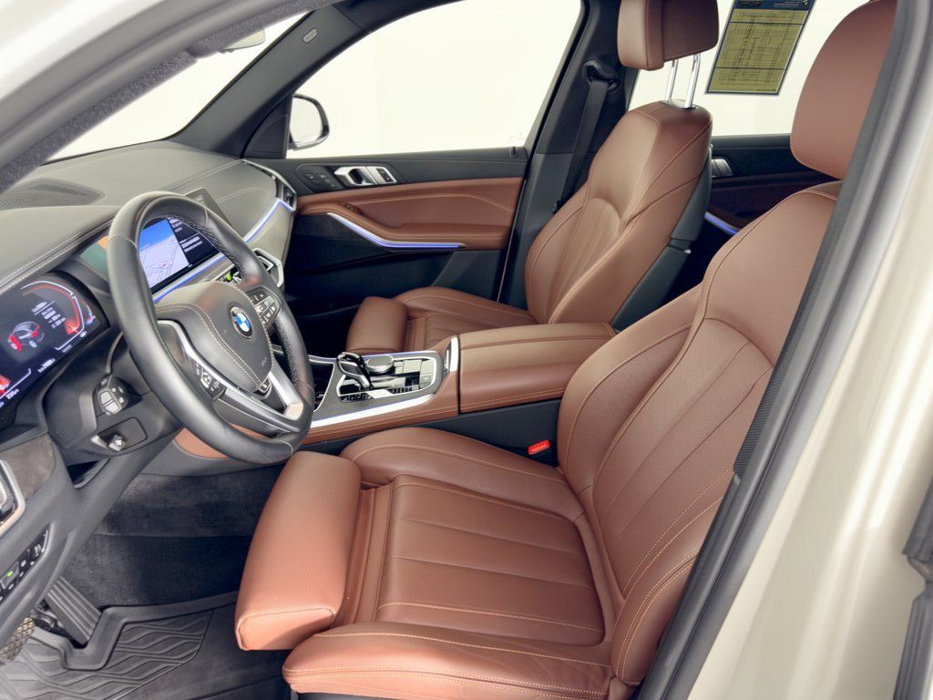 Used 2022 BMW X5 xDrive40i w/ Luxury Seating Package AWD/4WD image 5