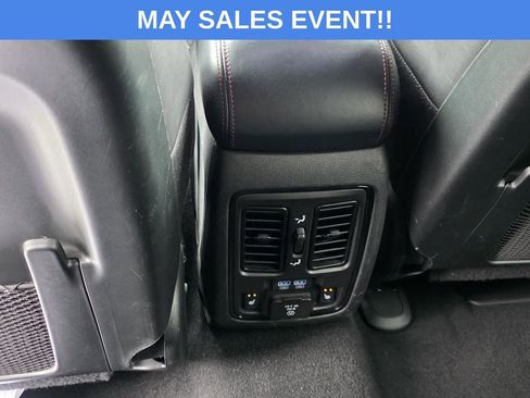 Used 2024 Dodge Durango GT AWD/4WD image 14
