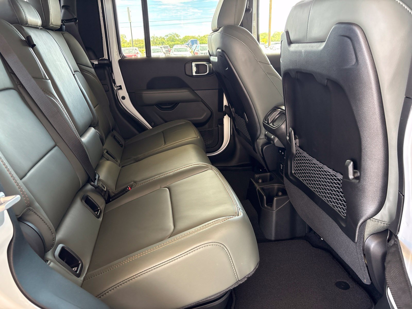New 2027 Jeep Gladiator Mojave AWD/4WD image 16
