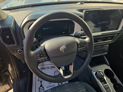 New 2025 Ford Bronco Sport Heritage w/ Convenience Package image 16