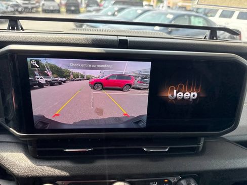 New 2026 Jeep Gladiator Sport AWD/4WD image 14