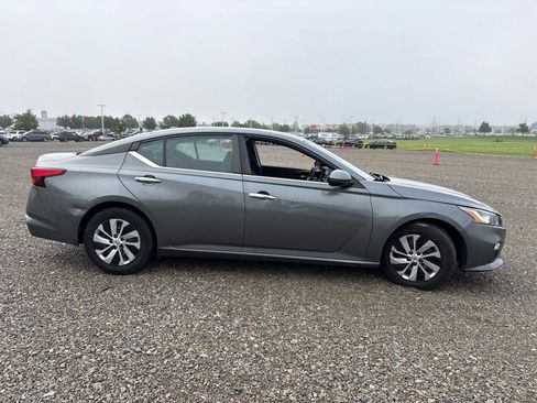 Used 2019 Nissan Altima 2.5 S FWD image 9
