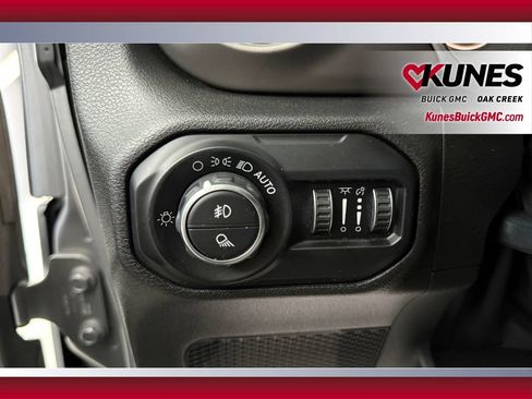 Used 2020 Jeep Gladiator Sport w/ Quick Order Package 24S AWD/4WD image 19