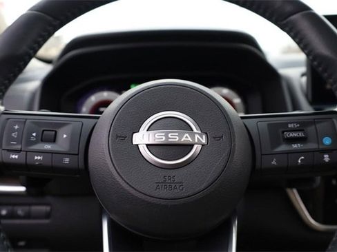 Certified 2024 Nissan Rogue Platinum w/ Platinum Premium Package image 11