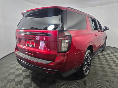 Used 2023 Chevrolet Suburban RST w/ Luxury Package AWD/4WD image 9
