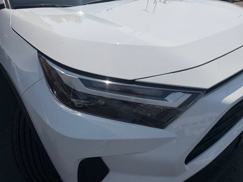 Used 2025 Toyota RAV4 LE AWD/4WD image 35