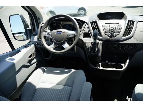 Used 2015 Ford Transit 150 XLT image 22