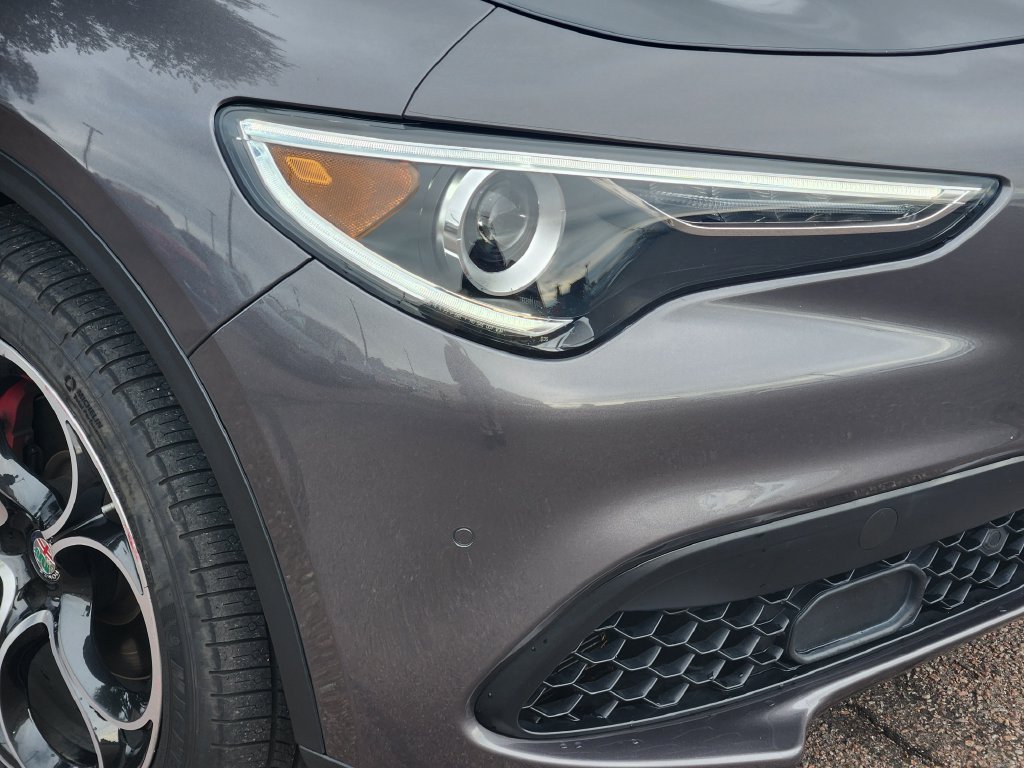 Used 2019 Alfa Romeo Stelvio Ti AWD/4WD image 28