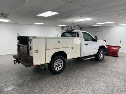 Used 2012 Chevrolet Silverado 3500 W/T w/ Snow Plow Prep Package image 8