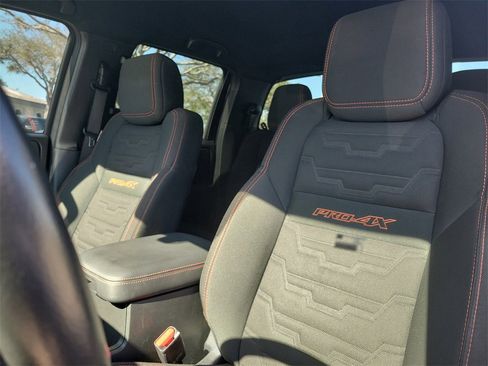 Used 2023 Nissan Frontier PRO-4X w/ Technology Package image 21