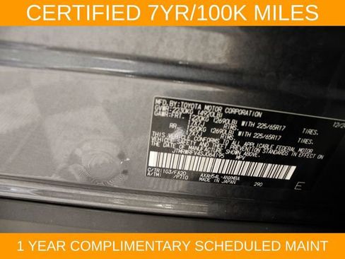 Used 2025 Toyota RAV4 XLE AWD/4WD image 28