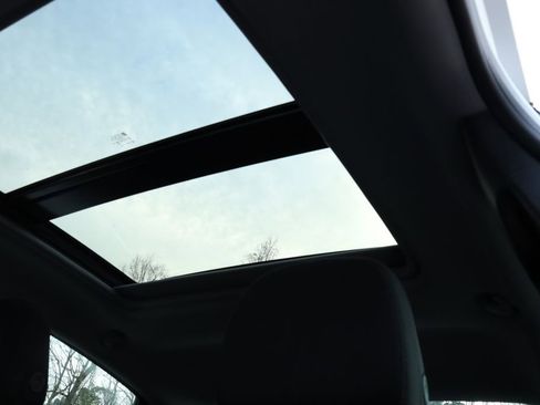 Used 2024 Chevrolet Malibu LT image 37