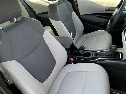Certified 2022 Toyota Corolla LE image 13